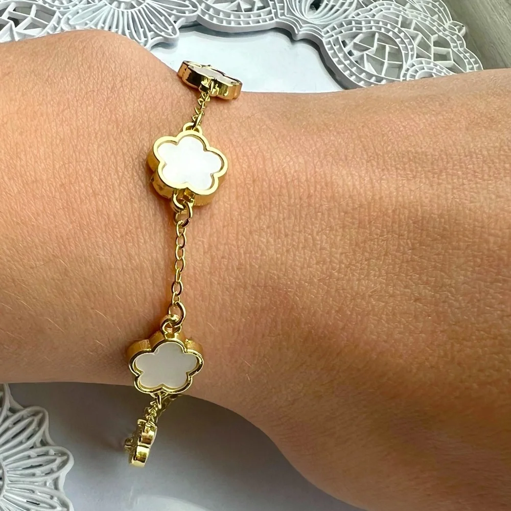 Four Leaf Clover Gold Bracelet